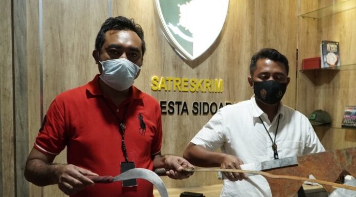 Buat Video Sensasi Berlagak Gangster, 5 Anak Berurusan Dengan Polisi Satreskrim Polresta Sidoarjo, Ketika Tunjukkan BB