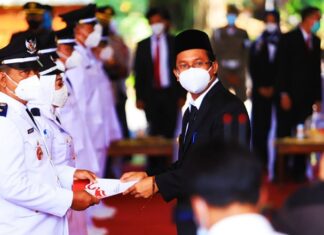 Muhdlor, Bupati Sidoarjo Ketika Lantik Kades Terpilih