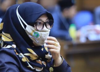 Nurhendriyati Ningsih, Anggota Komisi C DPRD Sidoarjo (foto Instagram Nurhendrik&#Array;s)