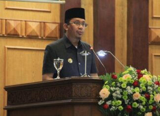 Bupati Sidoarjo Ahmad Muhdlor Ali, Ketika Hadiri Rapat Paripurna Di Gedung DPRD Sidoarjo
