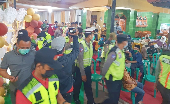 Tak Mengantongi Izin Hiburan, Kades Di Sidoarjo Nekat Gelar Acara