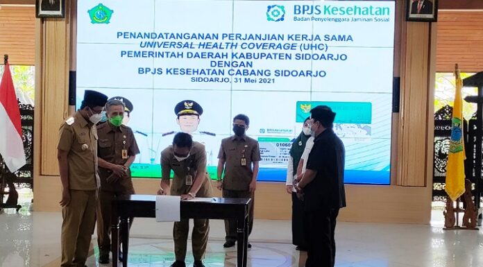 Tidak Ada Juklak, Layanan Berobat Gratis Warga Sidoarjo Sudah Bisa Didapatkan Bupati Sidoarjo Ahmad Muhdlor Ali, Ketika Penandatanganan MOU Dengan BPJS Kesehatan Dipendopo Delta Wibawa 31 Mei 2021