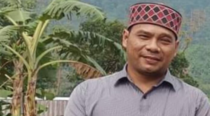 Haji Irwandi, Kepala Sekolah MI Asy-Syafi&#Array;iyah Tanggul Kecamatan Wonoayu Sidoarjo